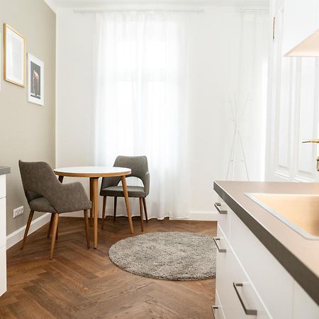 Twenty Five - Work & Life Apartments أمستيتين المظهر الخارجي الصورة